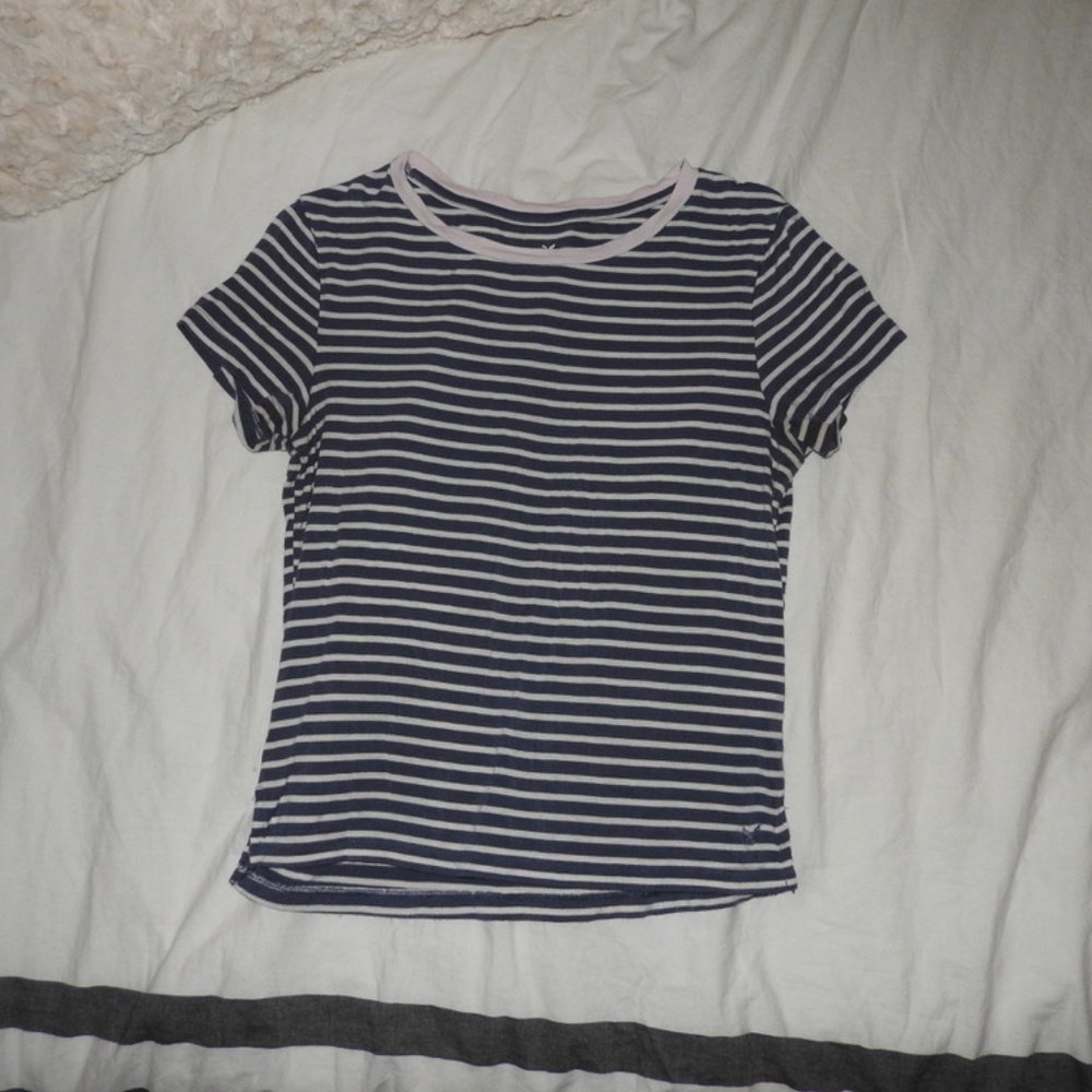 american eagle t shirt